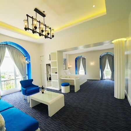 Hotel Carlito Tagaytay Tagaytay City Bagian luar foto