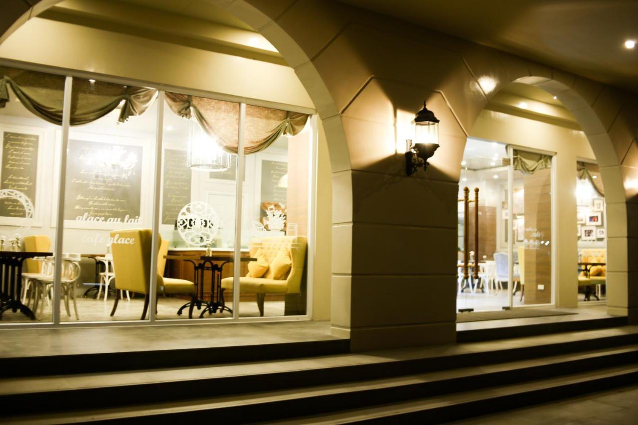 Hotel Carlito Tagaytay Tagaytay City Bagian luar foto