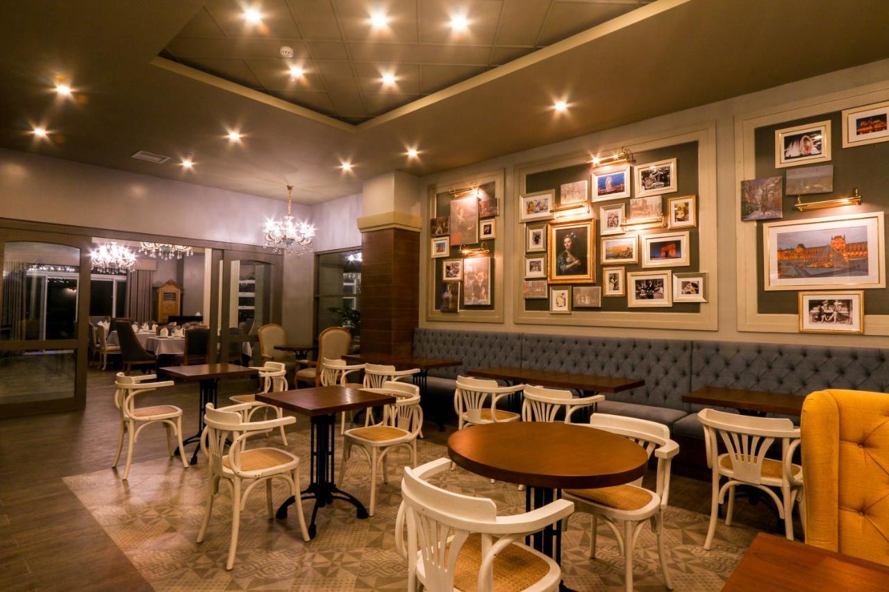 Hotel Carlito Tagaytay Tagaytay City Bagian luar foto