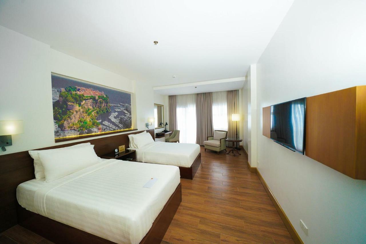 Hotel Carlito Tagaytay Tagaytay City Bagian luar foto