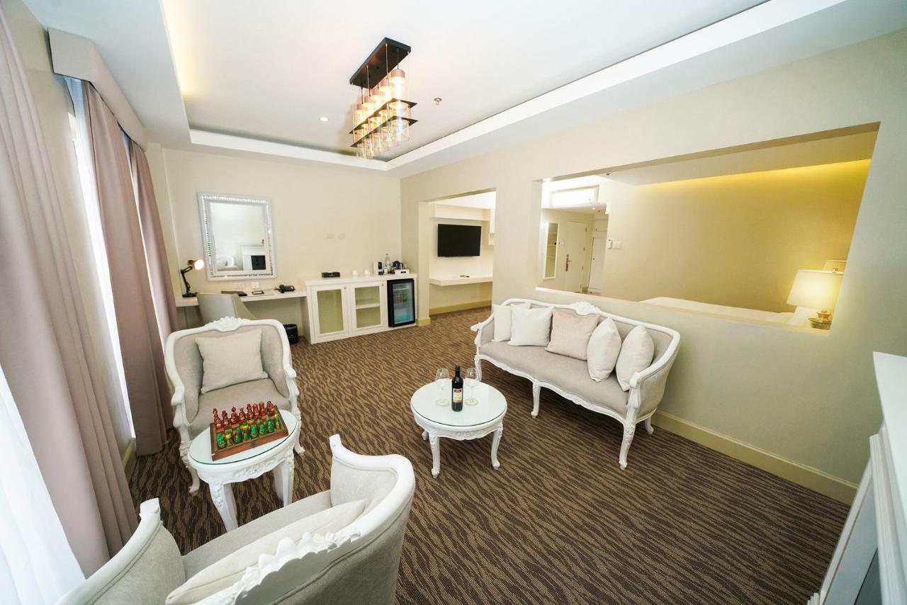 Hotel Carlito Tagaytay Tagaytay City Bagian luar foto