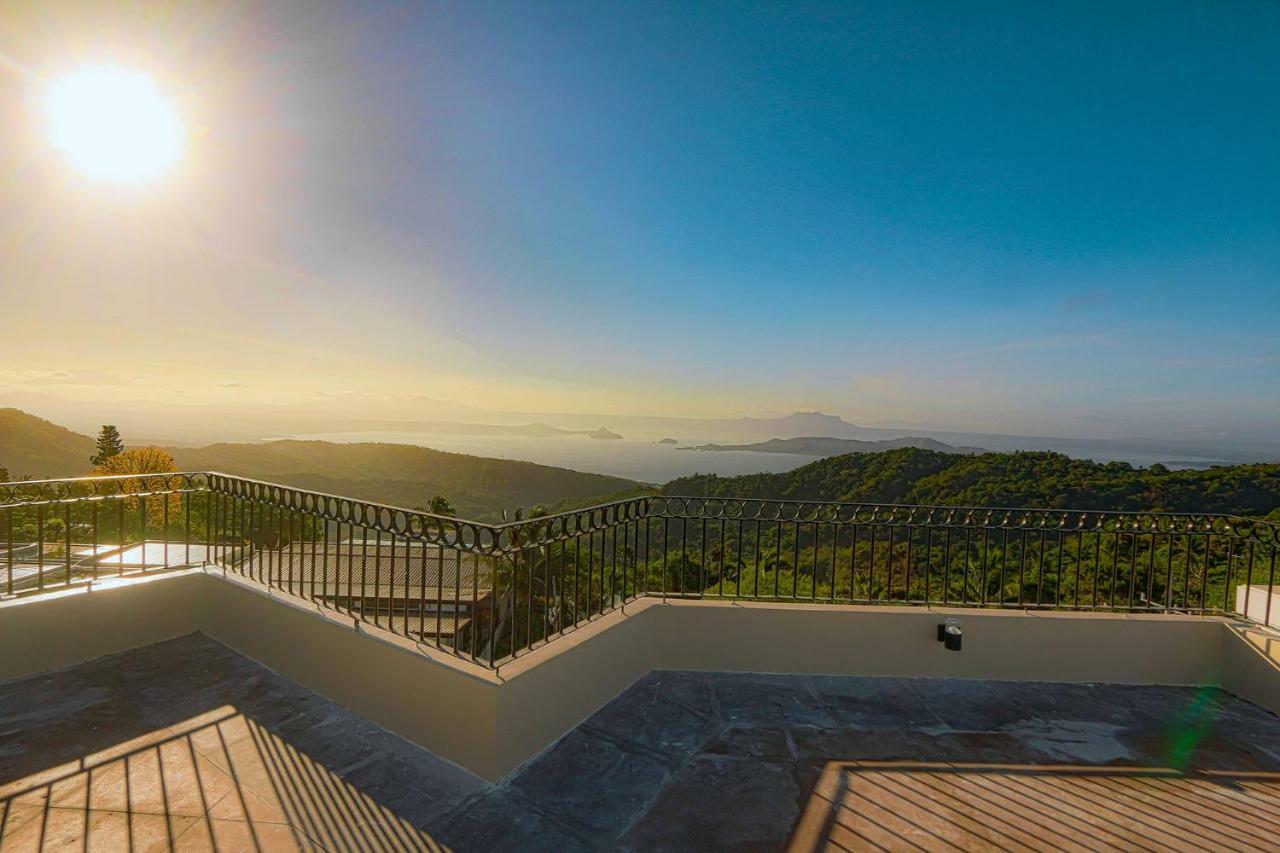 Hotel Carlito Tagaytay Tagaytay City Bagian luar foto